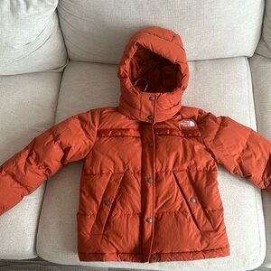 North face puffer jacket with removable hood